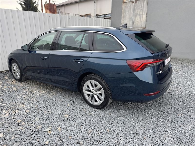 Škoda Octavia 2,0 TDI DSG STYLE+ DPH 1maj ČR - fotka 11 z 50