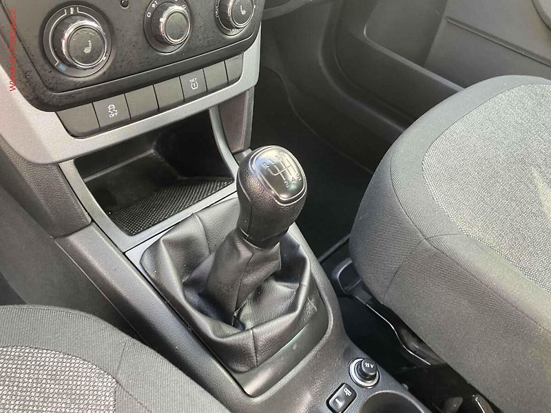 Škoda Yeti (2015) 1.2 TSi, Active, +kola - fotka 16 z 17