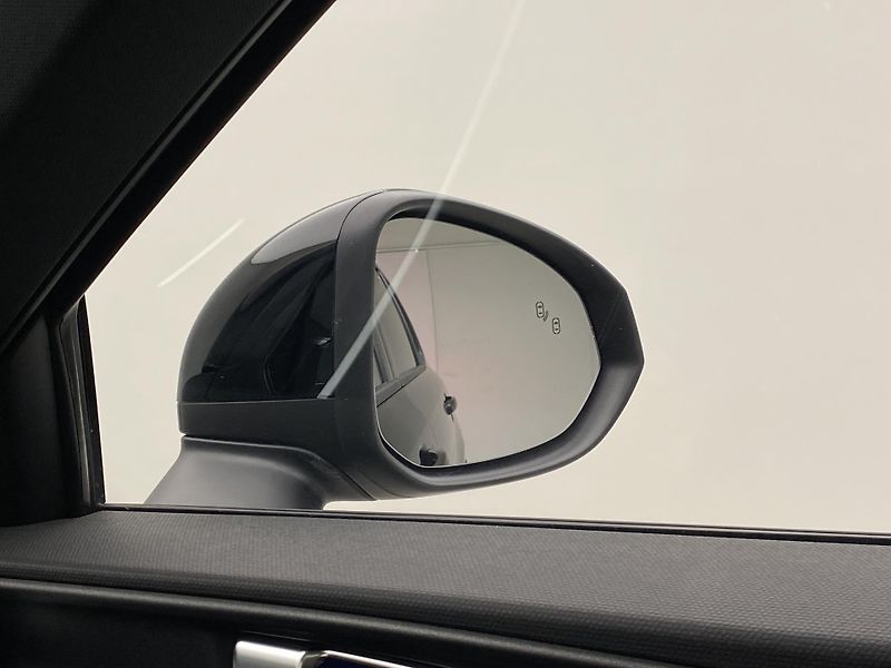 Lynk & Co 01 MORE PHEV AUT CZ 1.maj - fotka 29 z 93