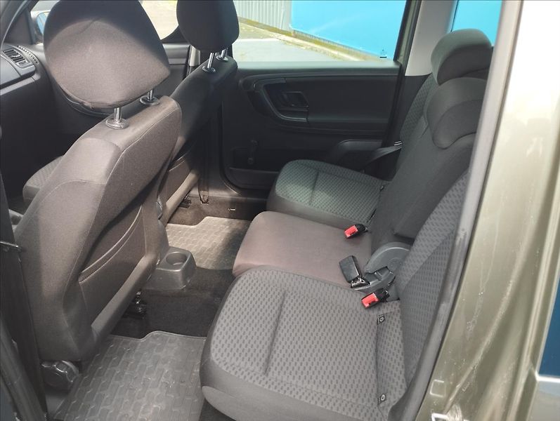 Škoda Roomster 1,2 Tsi 1.Maj S.K. - fotka 10 z 15