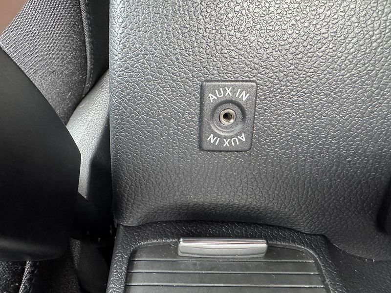 Volkswagen Golf 1.2TSi,rezervace - fotka 22 z 41