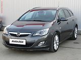 Opel Astra (2011) 1.6 T, Cosmo, bixen, +kola - náhled 2