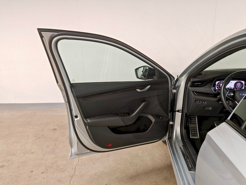 Škoda Octavia (2025) Combi 2.0 TDI 110 kW DSG Sport - fotka 20 z 30