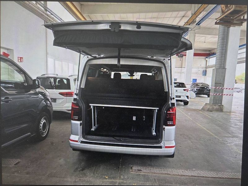 Volkswagen California 2.0 TDI DSG Beach 7míst - fotka 9 z 11