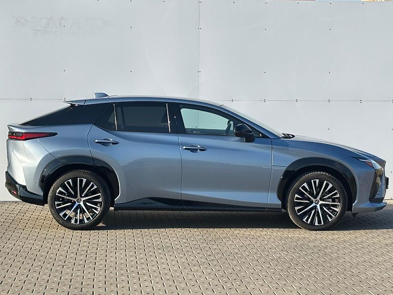 Lexus RZ 450e Luxury Plus Panoramic 4x4 - fotka 8 z 30