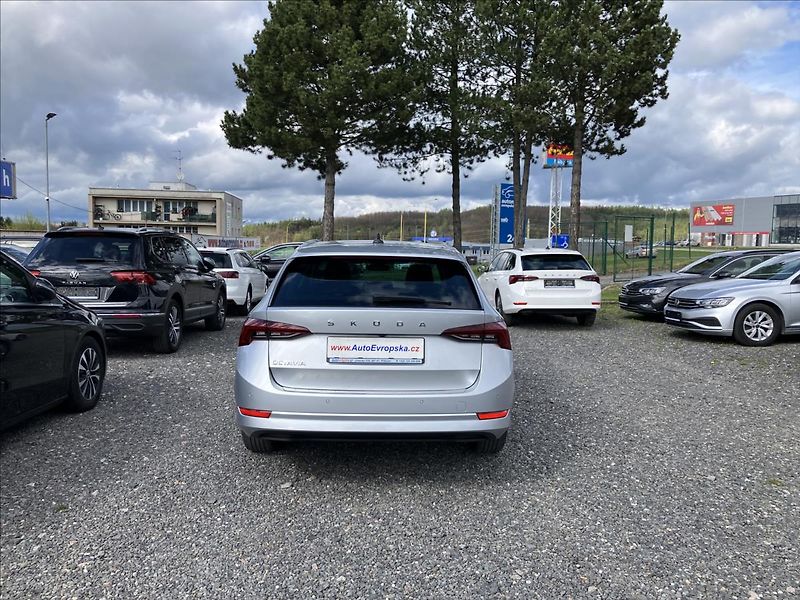 Škoda Octavia 2,0 TAŽNÉ,KŮŽE,MATRIX-BEAM - fotka 5 z 36