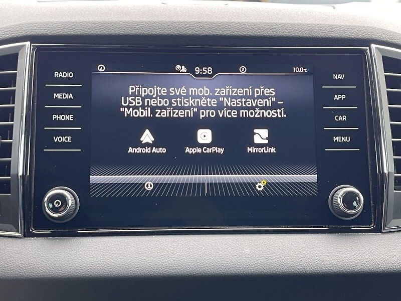 Škoda Karoq (2021) 1.5 TSI 110 kW Style Plus - fotka 19 z 34
