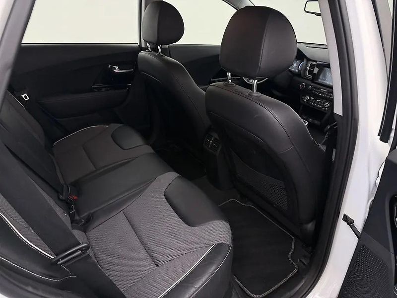 Kia Niro 150kW 64kWh Dynamic Tepelko TZ - fotka 10 z 13