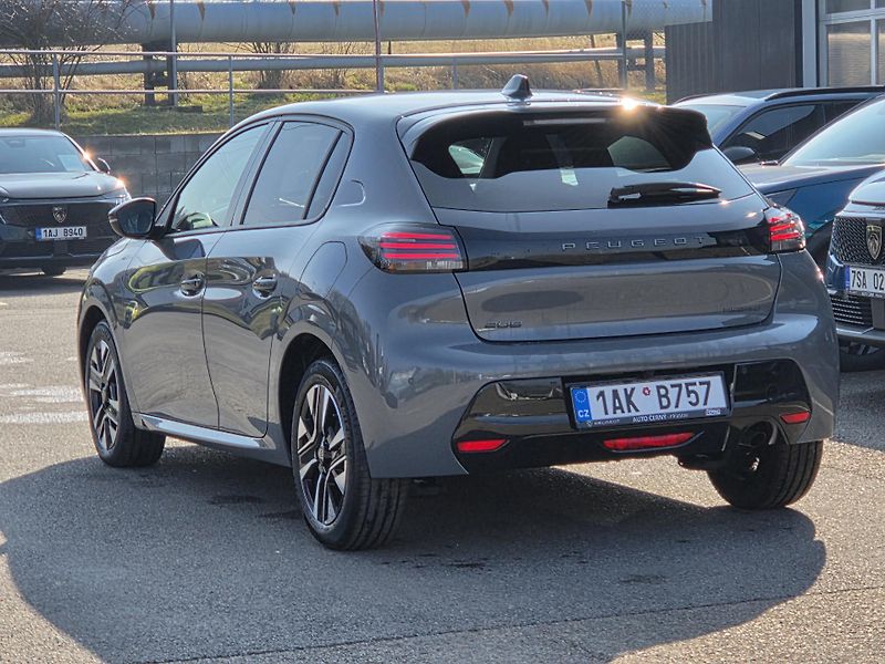 Peugeot 208 (2025)  Hybrid e-DCS 110 ALLURE - fotka 3 z 28