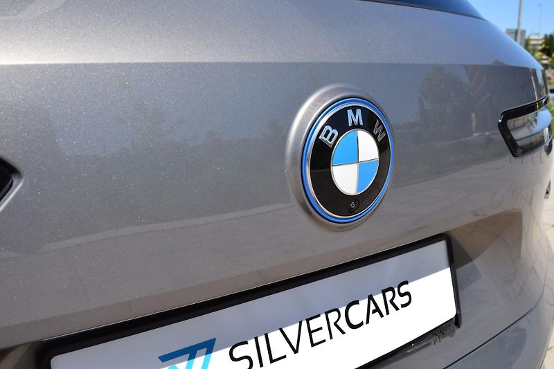 BMW iX (2024) iX40xD/pano/360 - fotka 34 z 46