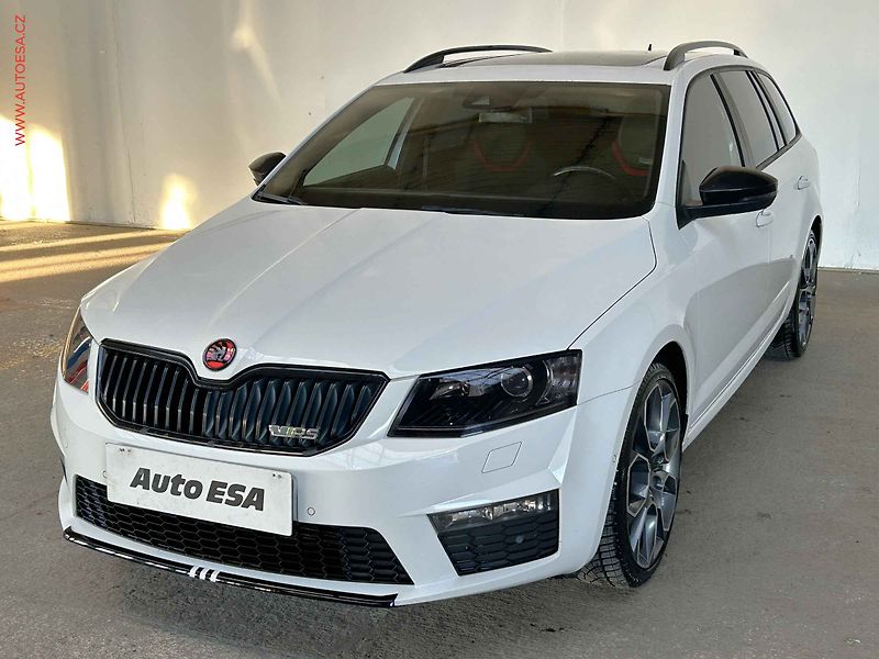Škoda Octavia (2014) 2.0TDi, 2.maj, DSG, navi - fotka 3 z 16