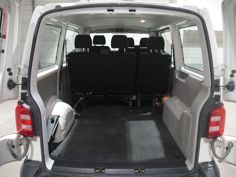 Volkswagen Transporter (2017) 2.0TDi 6míst, 2.maj,ČR, AC - fotka 7 z 14