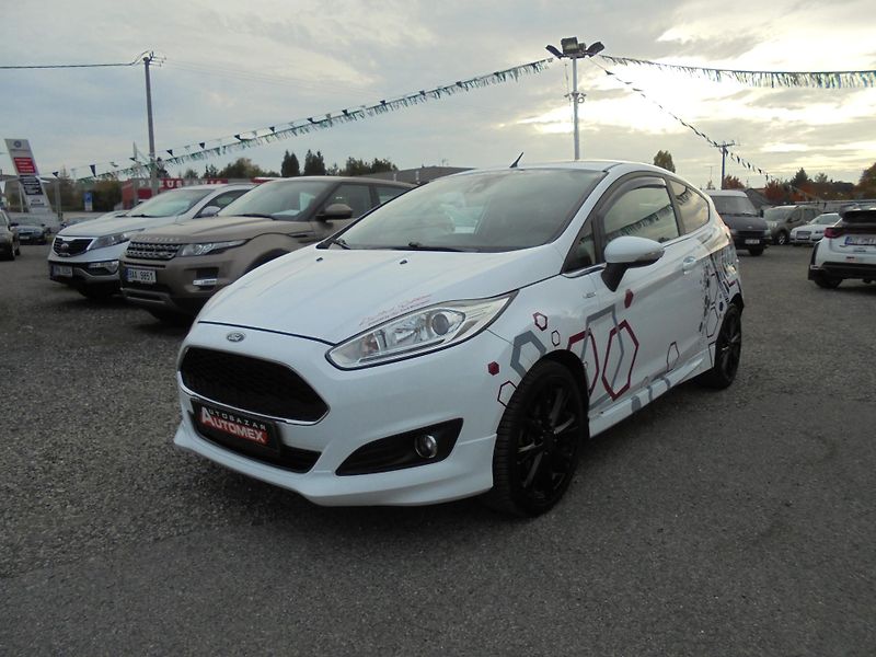 Ford Fiesta (2015) 1.6 TDCI-NAVIGACE-SUPER VÝBAVA - fotka 3 z 11