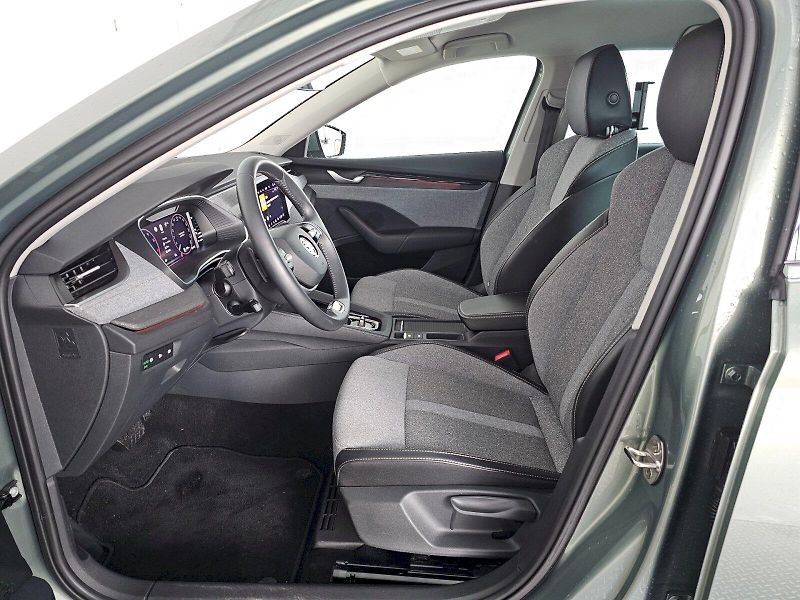 Škoda Octavia (2024) COMBI 1.5TSI 85KW TOP SELECTIO - fotka 6 z 30