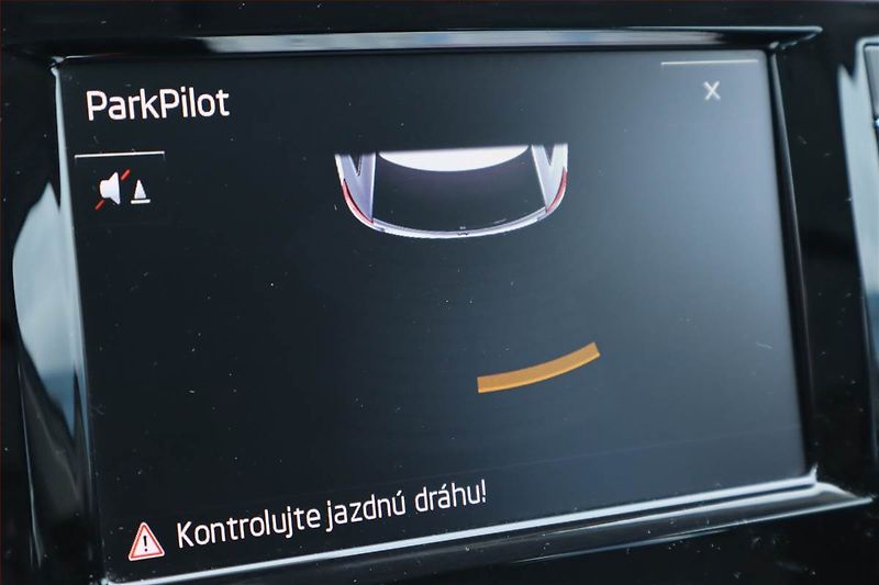 Škoda Octavia (2015) Edition 1.6 TDI, Automat - fotka 19 z 25