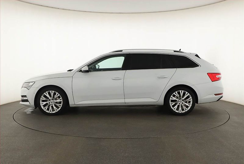 Škoda Superb (2021) iV 1.4 TSI PHEV, Automat, Navi - fotka 3 z 20