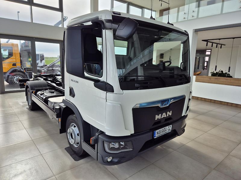 MAN TGL 12.190 + NOSIČ KONTEJNERU 8T  - fotka 2 z 15