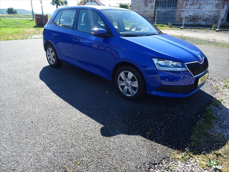 Škoda Fabia 1,0 TSI - fotka 2 z 28