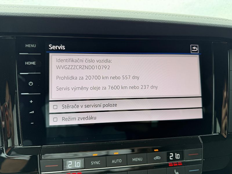 Volkswagen Touareg 3.0 TDI ČR DPH VZDUCH TAŽNÉ - fotka 23 z 48