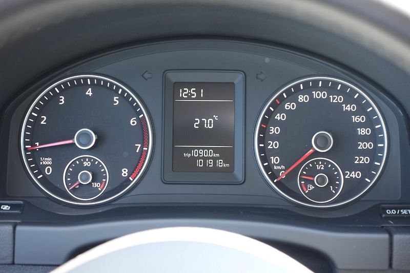 Volkswagen Golf Plus 1,2TSI 77kW M/T Comfort - fotka 21 z 27