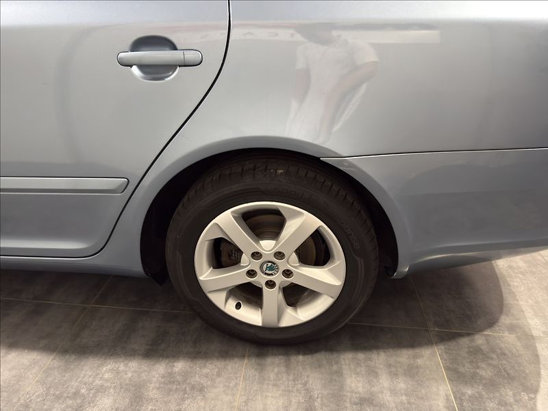 Škoda Octavia 1,4   TSI 90KW 1.MAJ FAMILY - fotka 29 z 37