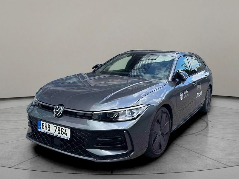 Volkswagen Passat R-Line People - fotografie inzerátu