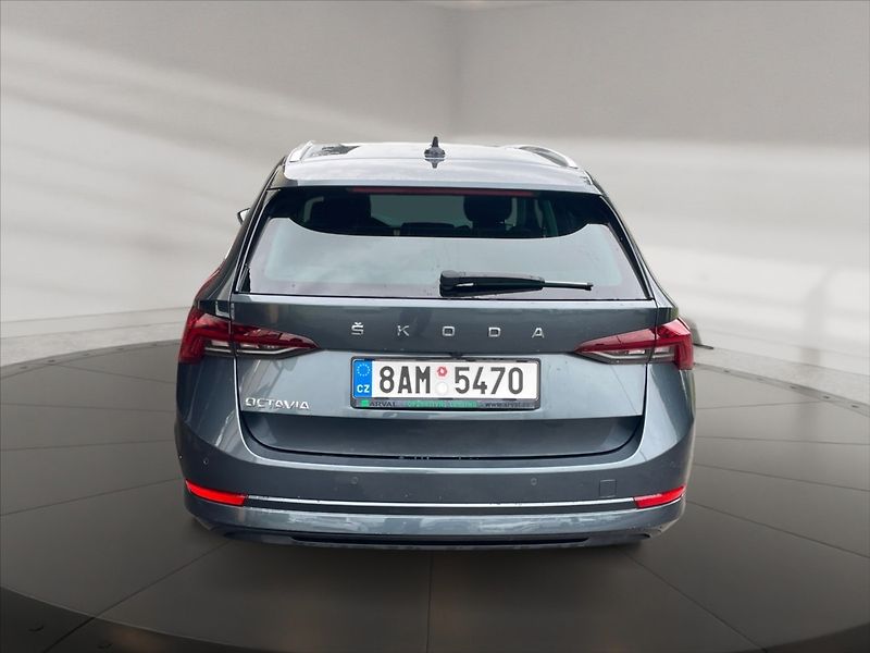 Škoda Octavia 2,0 TDI 110 Style DSG - fotka 5 z 11