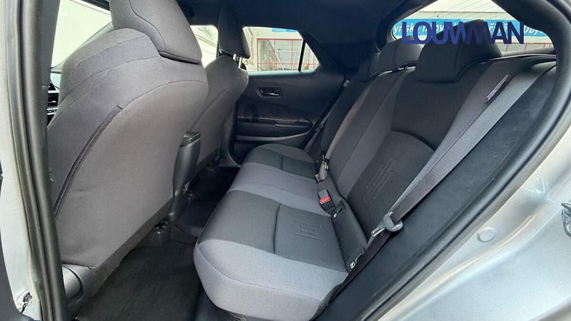 Toyota C-HR 2.0 PHEV Style - fotka 17 z 25