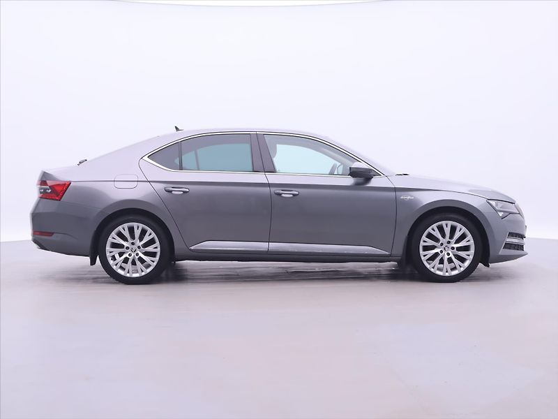 Škoda Superb 2,0 TDI 147kW DSG 4x4 L&K DPH - fotka 8 z 36