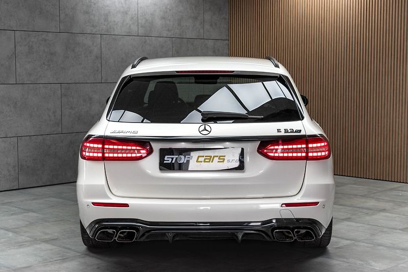 Mercedes-Benz Třídy E E 63 S 4MATIC+ AMG NIGHT*DPH* - fotka 5 z 33
