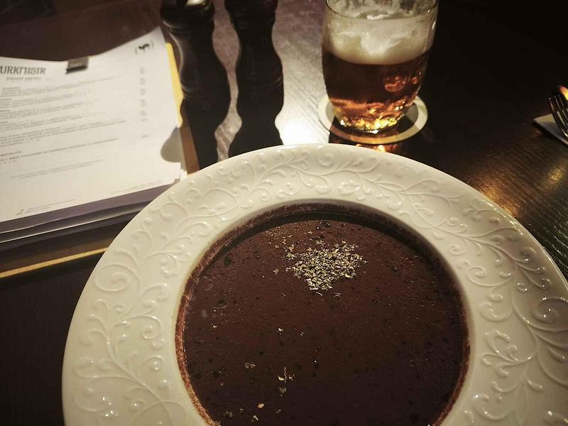 Nedaleko Plzně stojí podnik Purkmistr, který stojí za to navštívit.