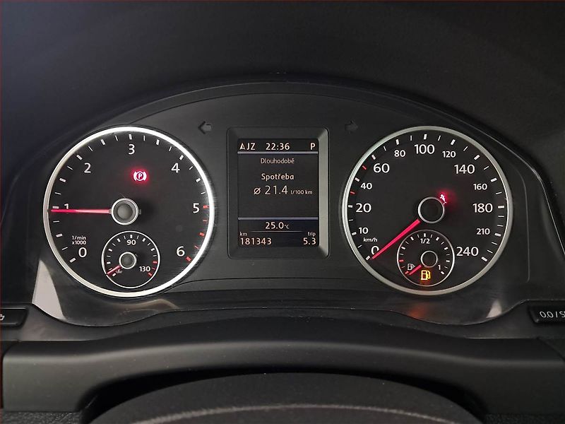 Volkswagen Tiguan (2011) Exclusive 2.0 TDI, 4X4 - fotka 11 z 23