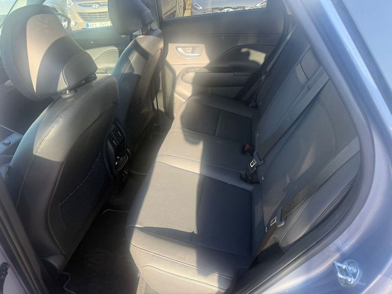 Hyundai i30 Kona EV 24 POWER 65 kWh STYLE - fotka 6 z 10