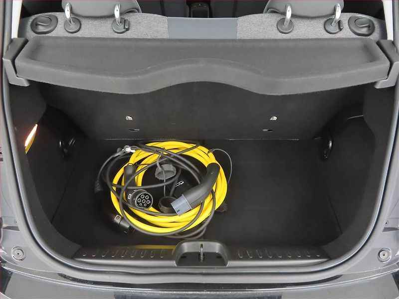 Fiat 500e (2022) 42 kWh, SoH 93%, Automat - fotka 14 z 18