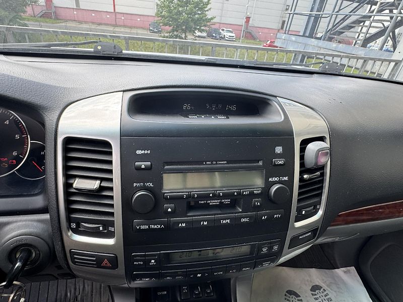Toyota Land Cruiser (2007) - fotka 13 z 25