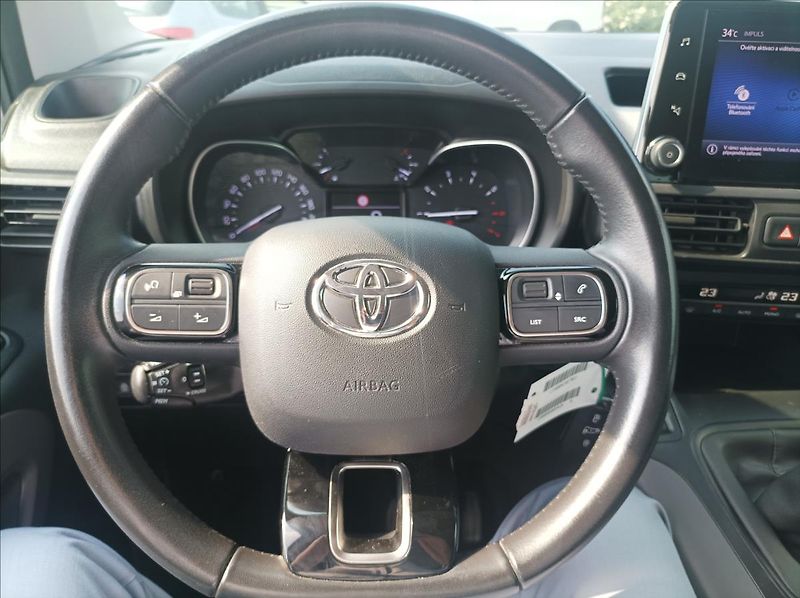 Toyota ProAce City Verso 1,2 6 MT WG Family - fotka 14 z 18