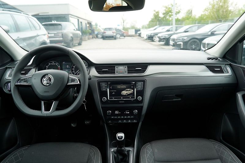 Škoda Rapid 1.0 TSI 95 PS Style/Al/LED/ČR - fotka 23 z 34