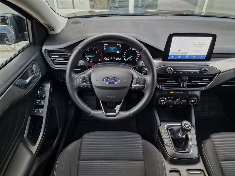 Ford Focus 1.5 EcoBlue Titanium,ČR,1.Maj - fotka 12 z 47
