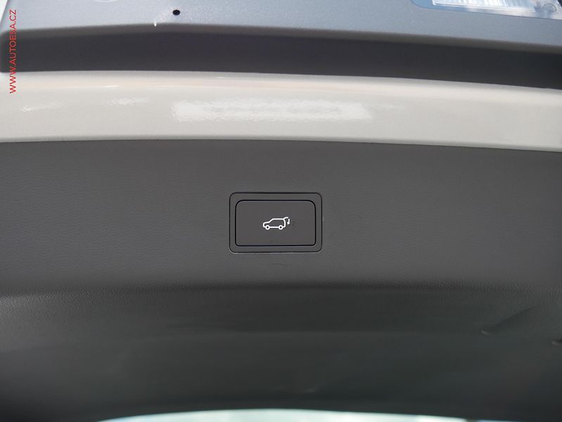 BAIC X75 (2025) 1.5T, ČR, AT, LED, panorama - fotka 24 z 25