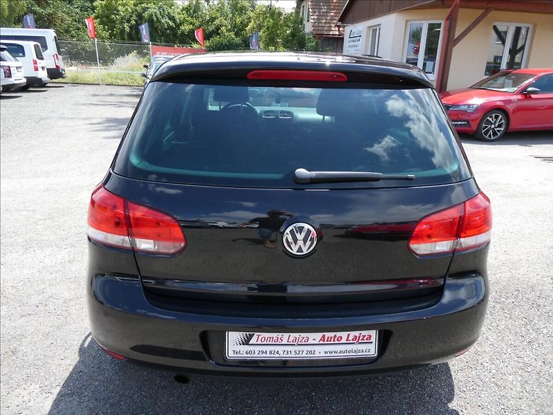 Volkswagen Golf 1,2 TSi 77kW Match,po rozvodec - fotka 8 z 53