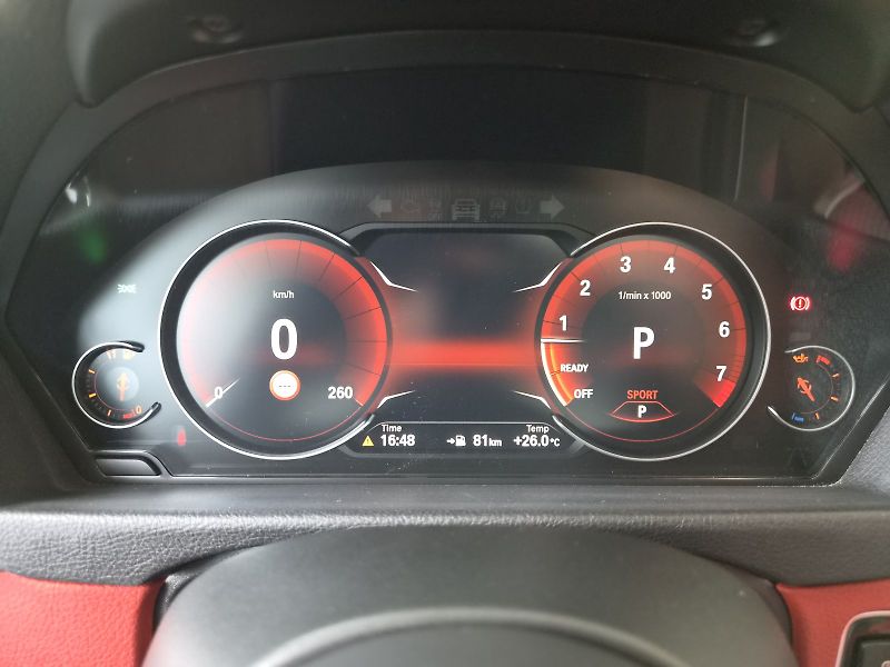BMW Řada 4 440i xDrive - fotka 24 z 28