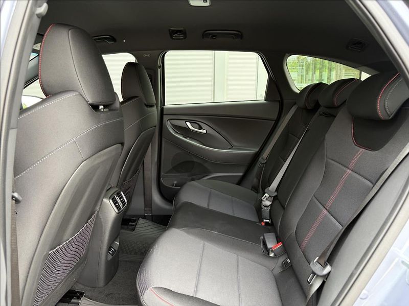 Hyundai i30 1,6 T-GDI DCT  WG FL N Line - fotka 9 z 20