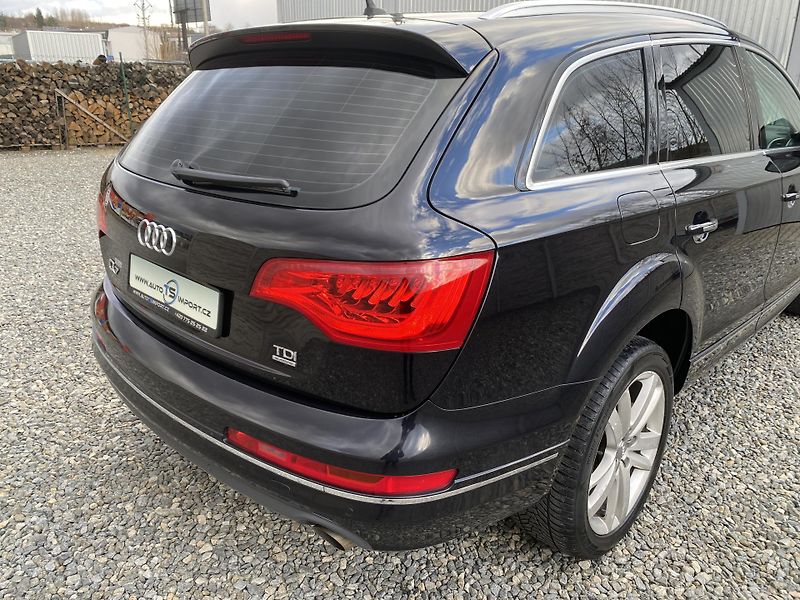 Audi Q7 3.0TDi 4x4 240PS FL 8Q SLINE!! - fotka 46 z 156