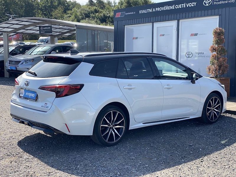 Toyota Corolla 2.0HEV, ČR, GR Sport, DPH - fotka 7 z 29