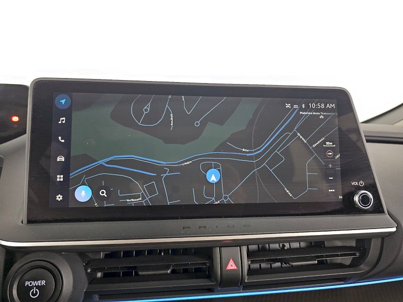 Toyota Prius (2025) 2.0L PHEV 223k Prestige Skyvie - fotka 12 z 33