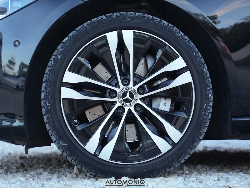 Mercedes-Benz Třídy C (2023) C 300 E Digital Light, Keyless - fotka 22 z 22