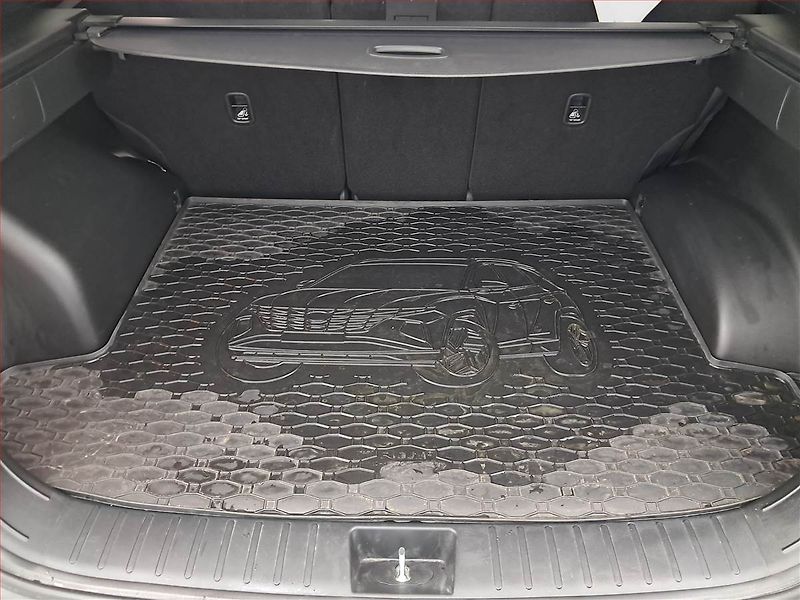 Hyundai Tucson (2022) Smart 1.6 T-GDI - fotka 14 z 19