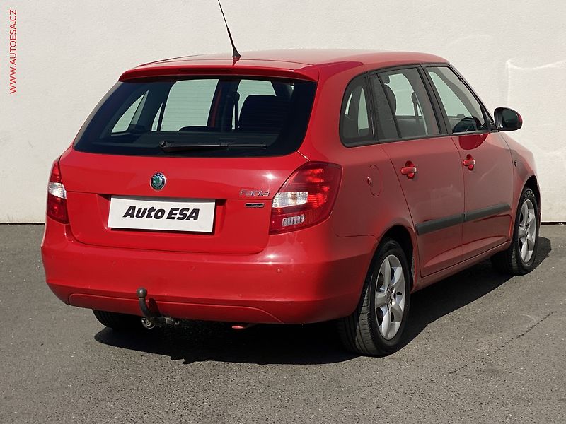 Škoda Fabia (2011) 1.2TSI, ČR, Klima - fotka 4 z 15