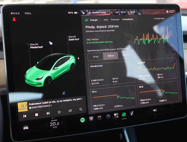 Tesla Model 3 (2019) Long Range 4WD 78kWh, SoH 75% - fotka 20 z 26