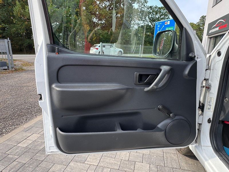 Citroën Berlingo (2005) 1.9 D Tažné - fotka 8 z 25